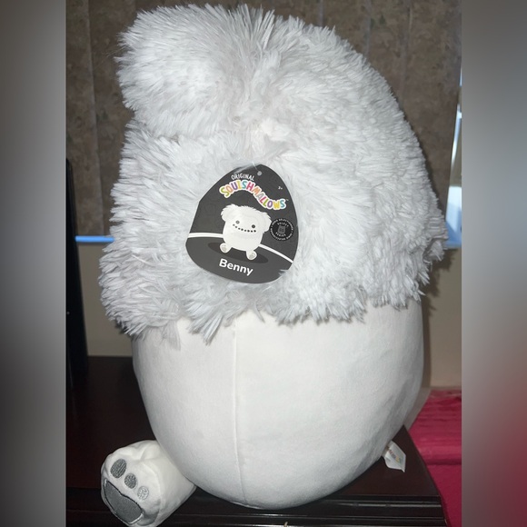 16” Snowman Benny Bigfoot Select Series Squishmallow 🖤 SOLD OUT IN STORES!! - Picture 4 of 7